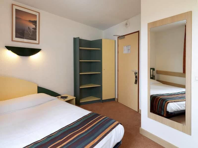 Reseda Hotel