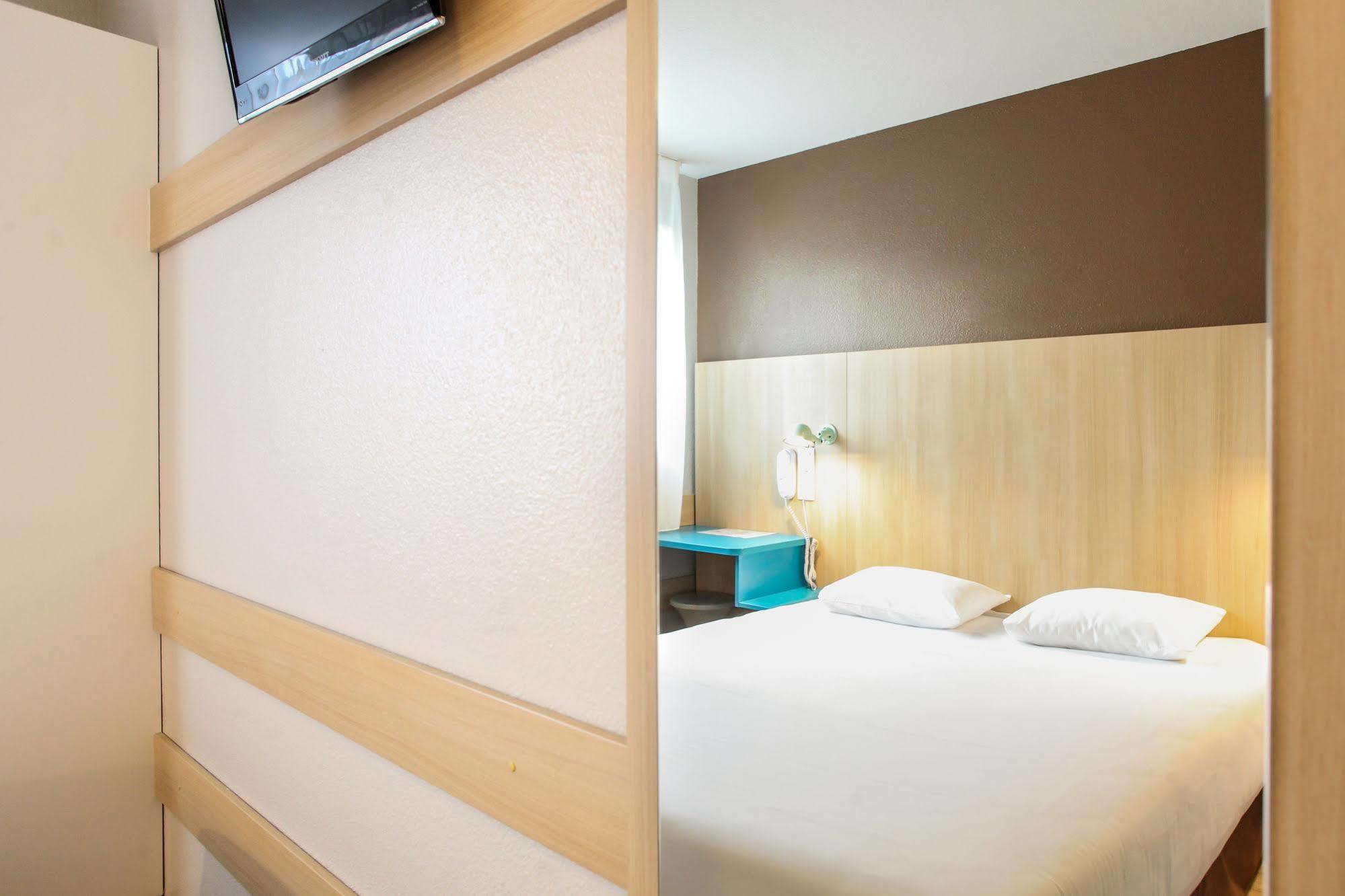Reseda Hotel 3*
